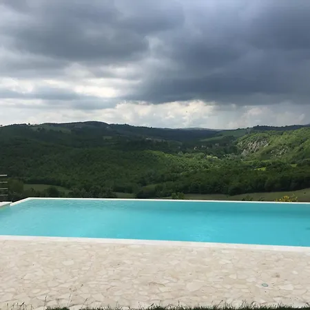 L'essenza - Homelike Villa San Venanzo